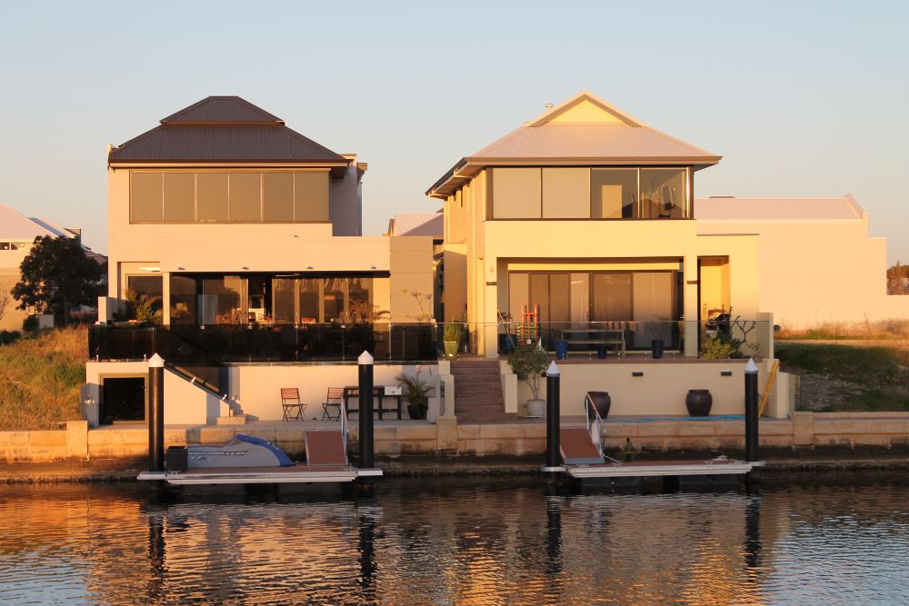 residential building design of canal homes in Mandurah